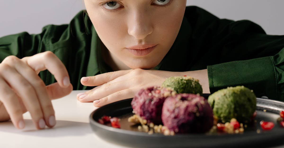 Twoje menu SOS dla skóry: co jeść, by szybciej się goiła i regenerowała